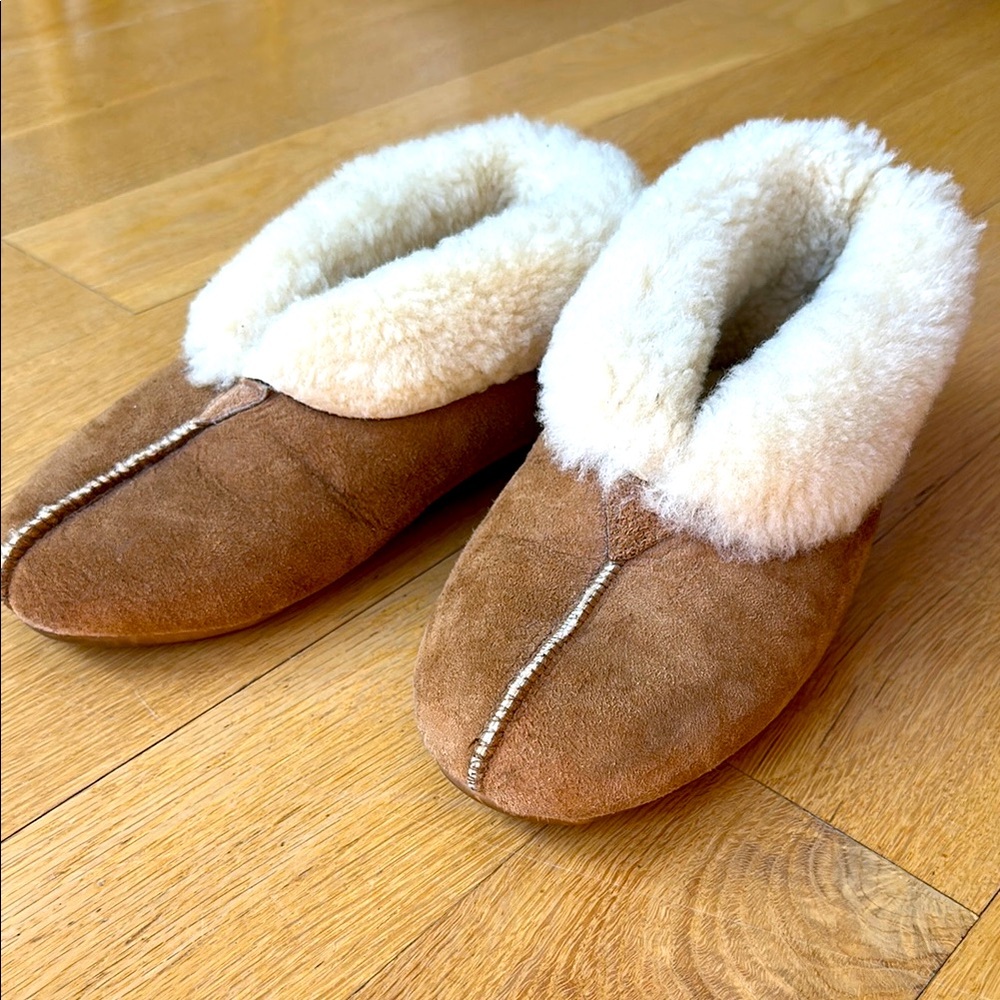 Vintage UGG Slippers
